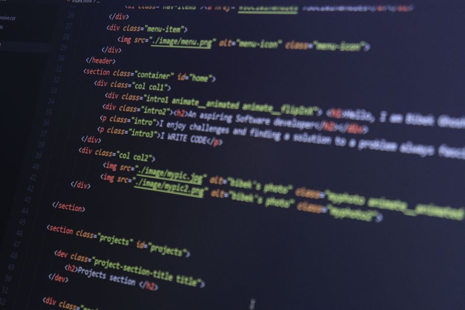 HTML i CSS kod na ekranu